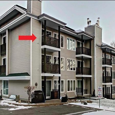 Condo Ski-In Ski-Out Stoneham Exterior photo